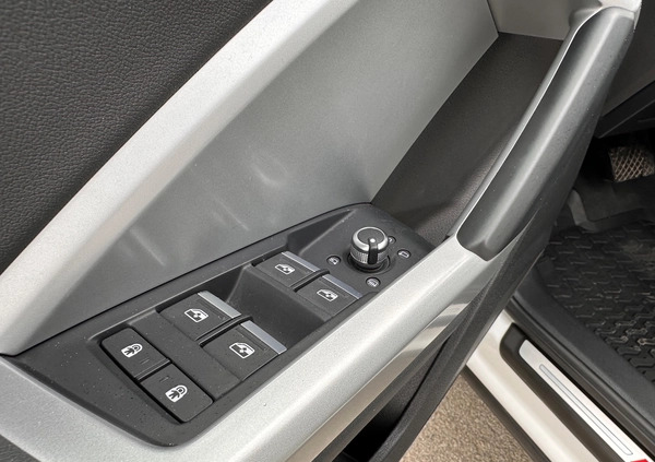 Audi Q3 cena 143000 przebieg: 18542, rok produkcji 2021 z Myślenice małe 781